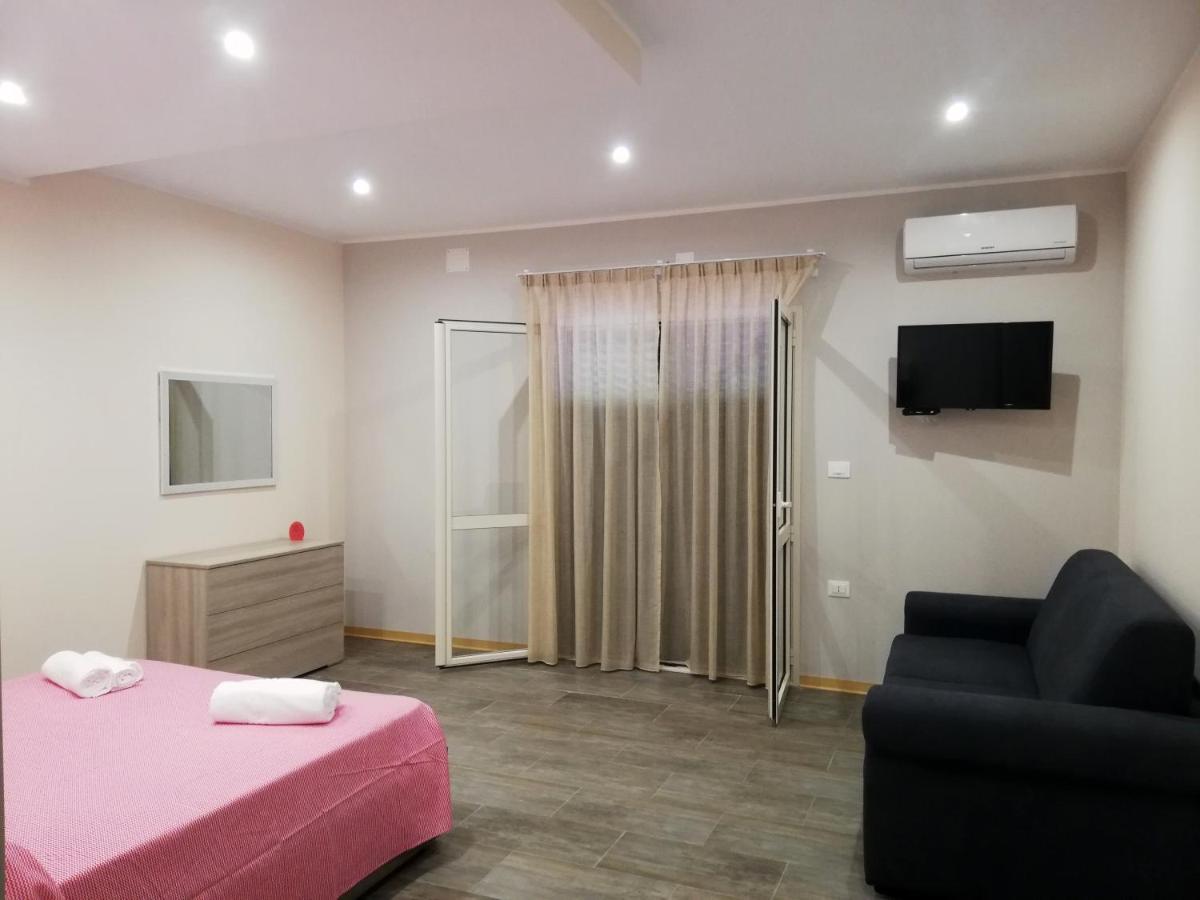 Residenza Mediterranea แซมโบรเน ภายนอก รูปภาพ