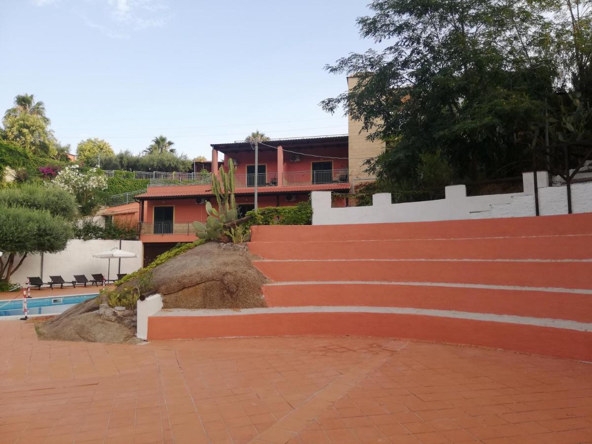 Residenza Mediterranea แซมโบรเน ภายนอก รูปภาพ