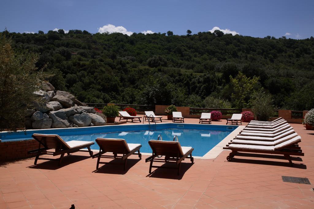 Residenza Mediterranea แซมโบรเน ภายนอก รูปภาพ