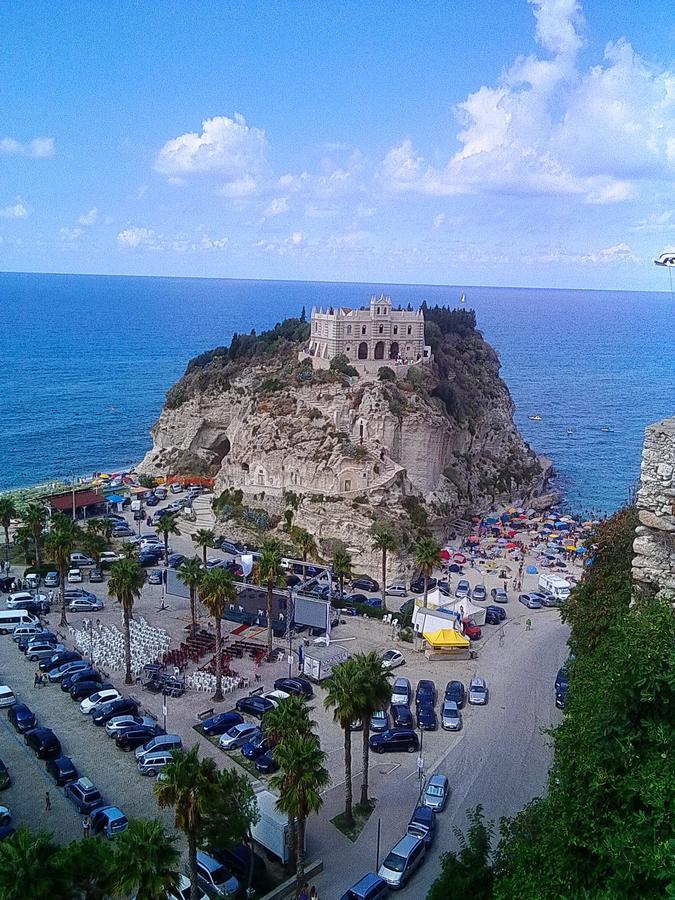 Residenza Mediterranea แซมโบรเน ภายนอก รูปภาพ