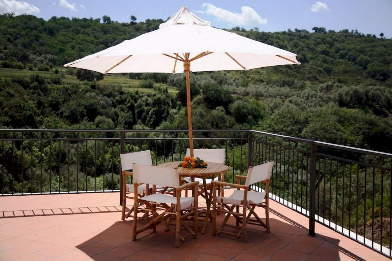 Residenza Mediterranea แซมโบรเน ภายนอก รูปภาพ